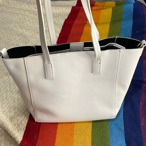 Tommy Bahama handbag